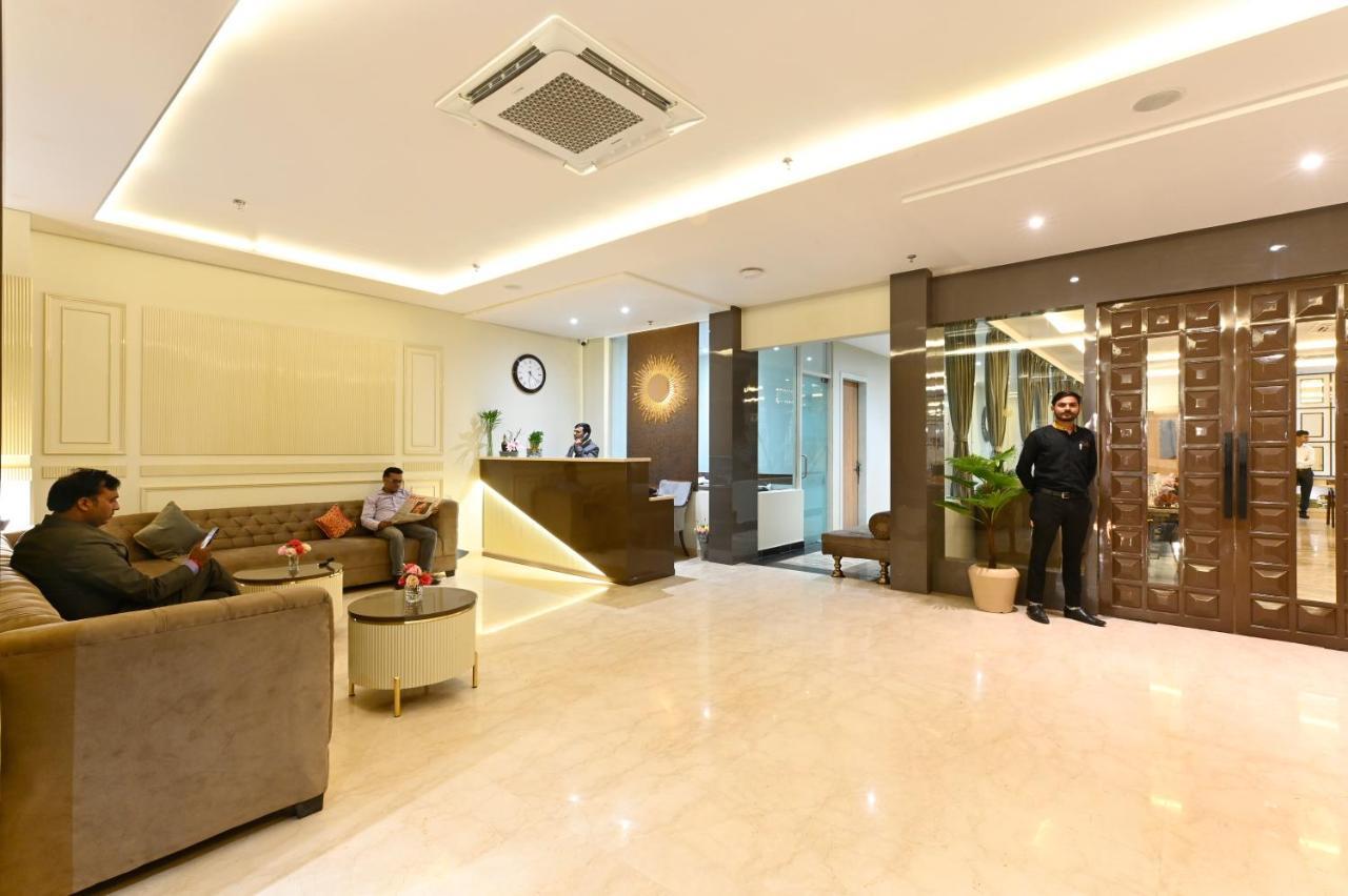 Hotel Avalon Palms Agra Агра Екстер'єр фото