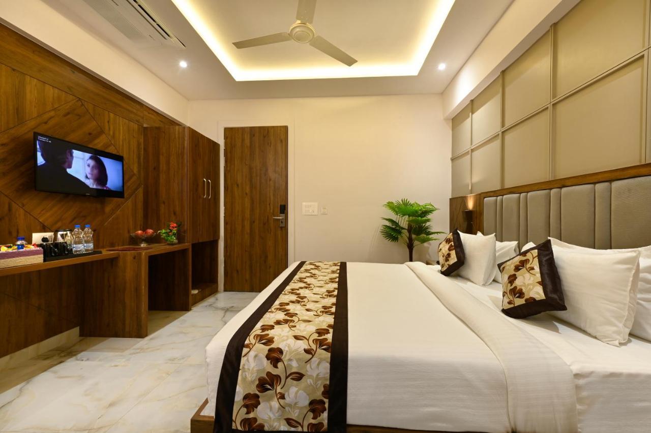 Hotel Avalon Palms Agra Агра Екстер'єр фото