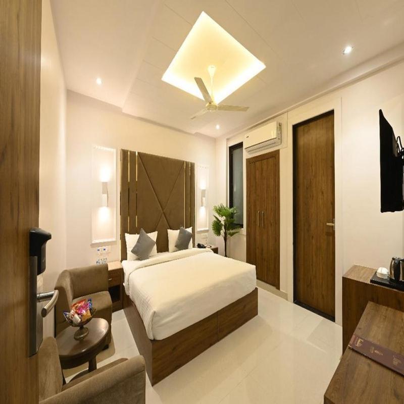Hotel Avalon Palms Agra Агра Екстер'єр фото
