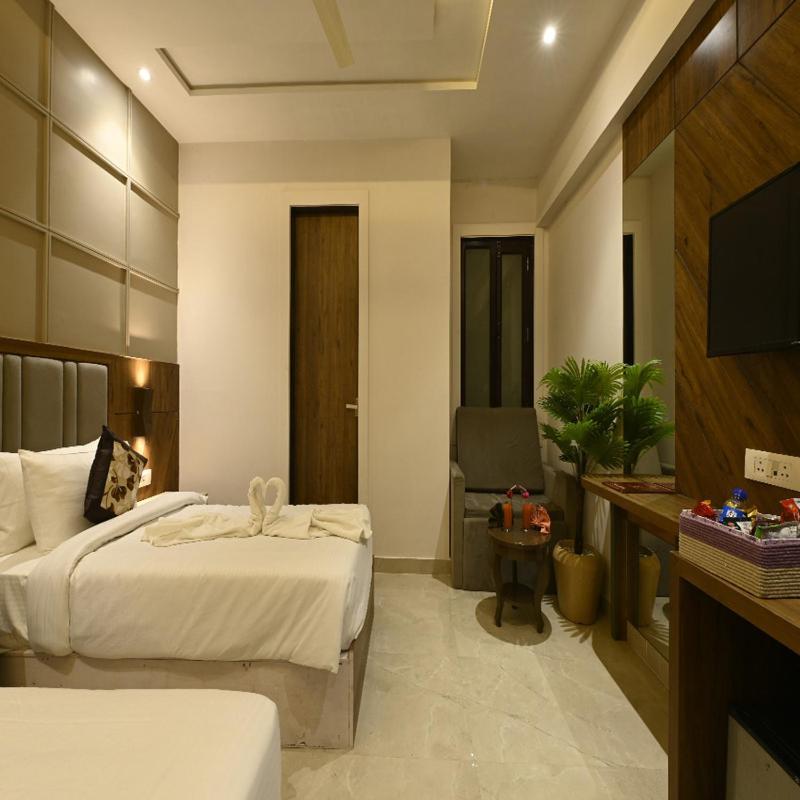 Hotel Avalon Palms Agra Агра Екстер'єр фото